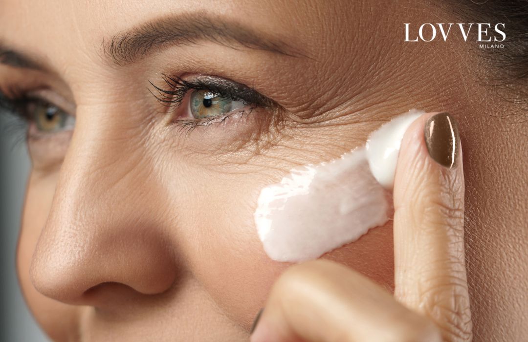 Cómo aplicar crema facial antiarrugas, errores a evitar