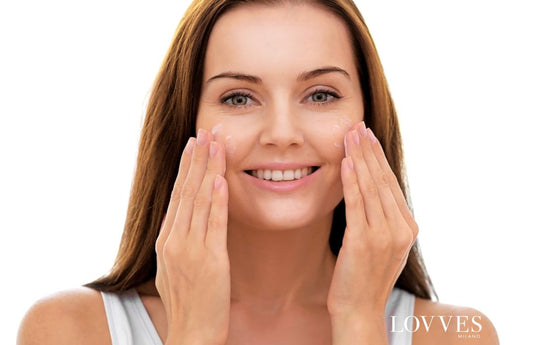 
Crema facial de día y crema de noche